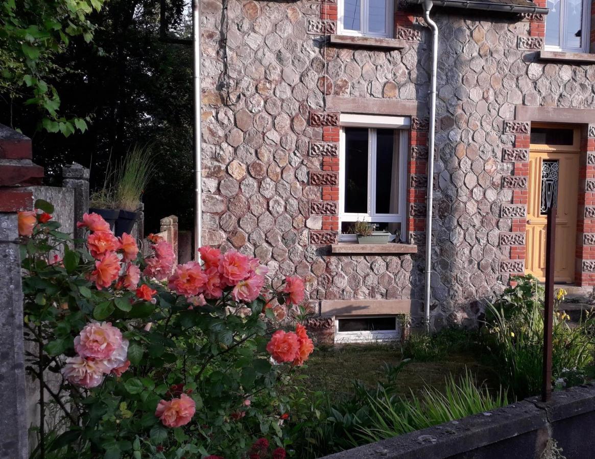 Chambre D Hote Chez Fany Mur-de-Bretagne Dış mekan fotoğraf
